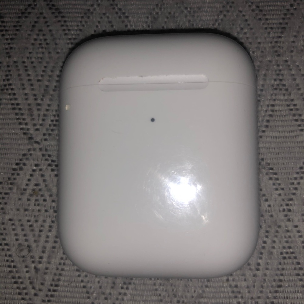 AirPods generation 2 charging case